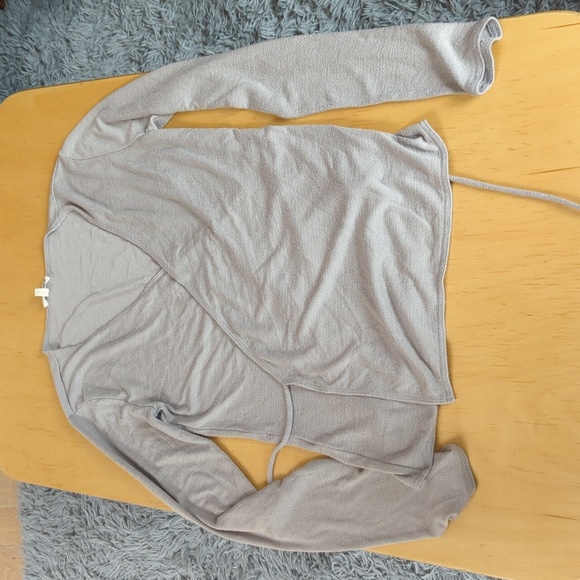 Grey Wrap top size M - Picture 1 of 3